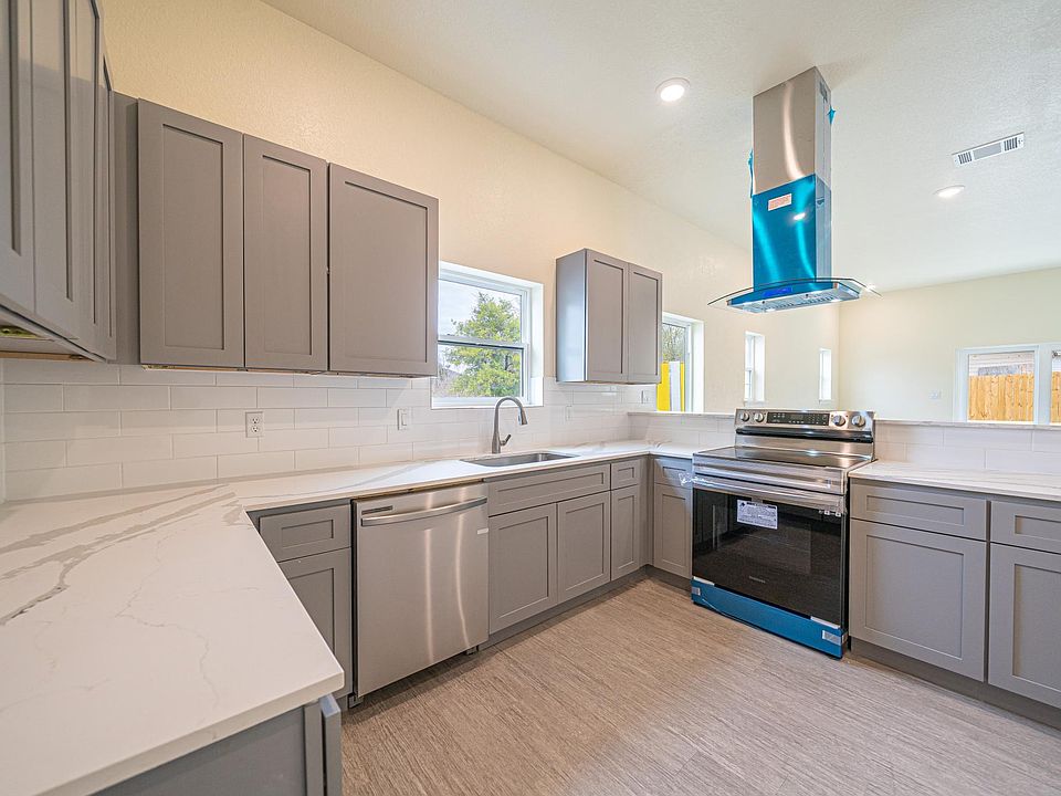 1st image of 208 Bargas St