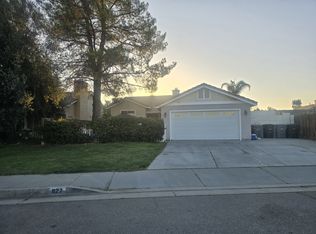 927 Stratford Way, Hemet, CA 92545