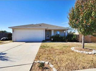 915 Terrace Dr, Leander, TX 78641