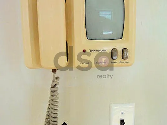 Rented by DSA Realty | media 27