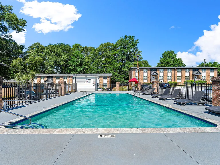 Georgian Oaks Apartments — Photo 25