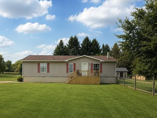 8271 Corrison Rd, Grand Ledge, MI 48837