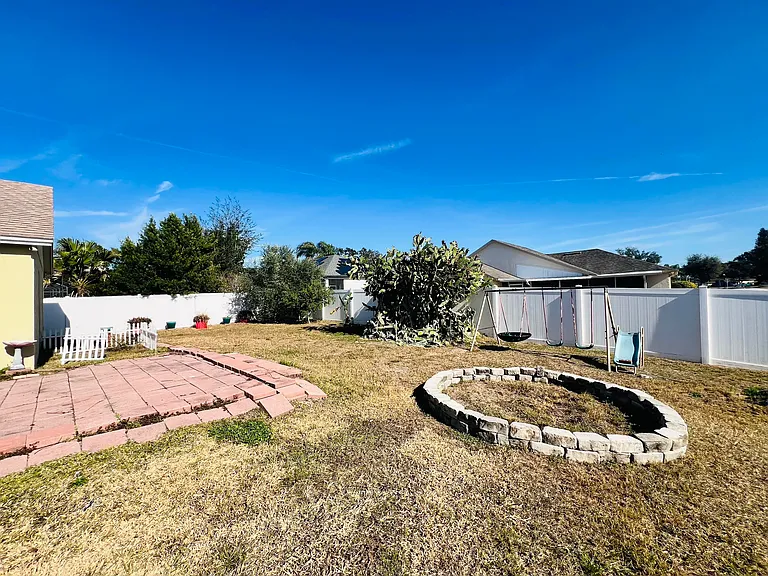 204 Loma Del Sol Dr — Photo 22