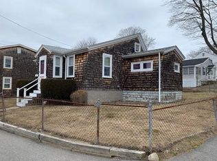 8 Ocean Ave, Quincy, MA 02171