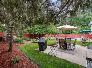 2117 Edinbrook Ter, Minneapolis, MN 55443