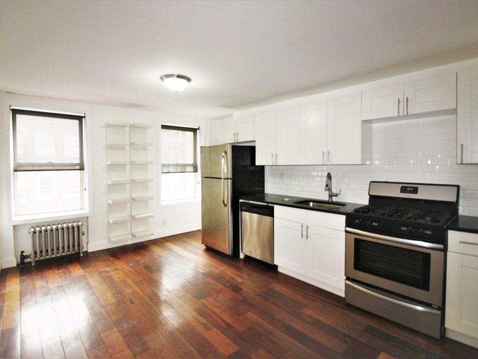 1st image of 123 Mulberry St APT 3A