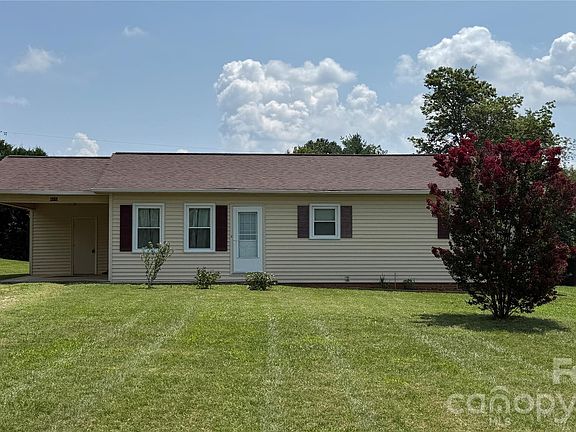 4th image of 4072 Beach Rd