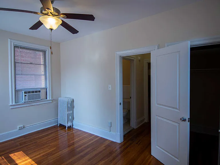 Connecticut Avenue Apartments/Dore/The Abby — Photo 54