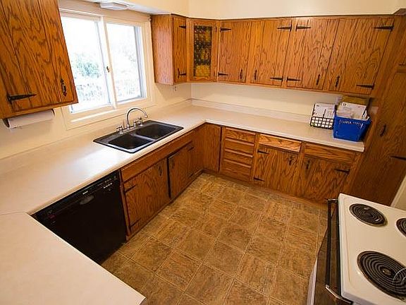 5th image of 10150 Valley Grove Dr
