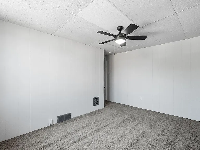 2810 Freeland St — Photo 10