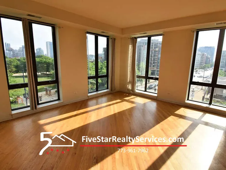 343 W Old Town Ct #409 — Photo 3