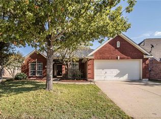 2209 Reedway Ct, Arlington, TX 76018