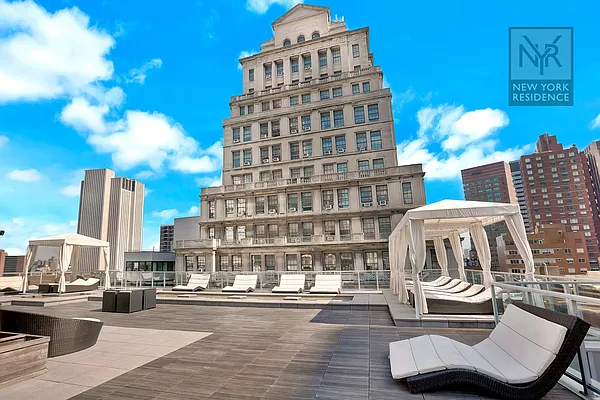 Sold by New York Residence | media 14