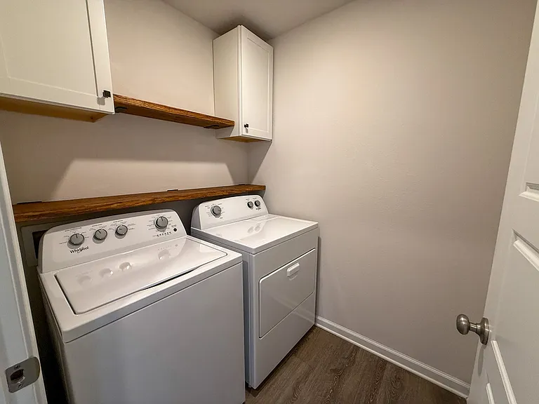6352 Burrow Ln — Photo 20