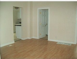 3rd image of 626 E 4th St