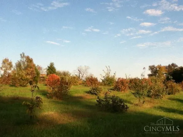 6786 Oak Ridge Rd, Hillsboro, OH 45133
