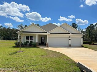 144 Firefly Dr, Lucedale, MS 39452