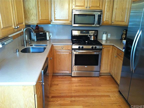 3rd image of 7336 Whitaker Ave