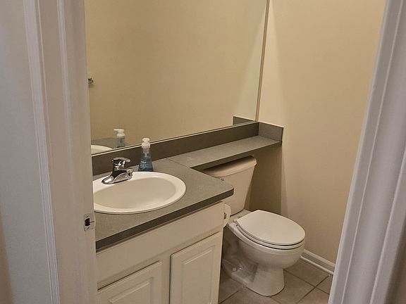 4th image of 1240 University Dr #1