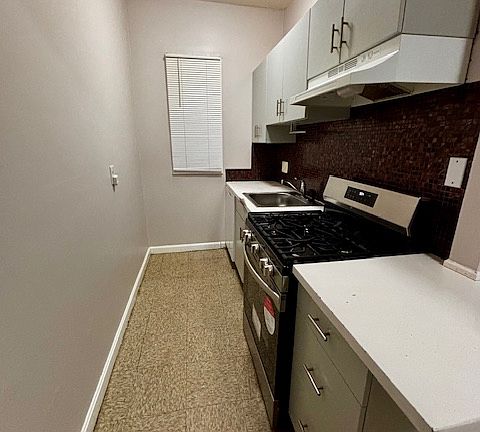 5th image of 8-10 Elizabeth St #10-2