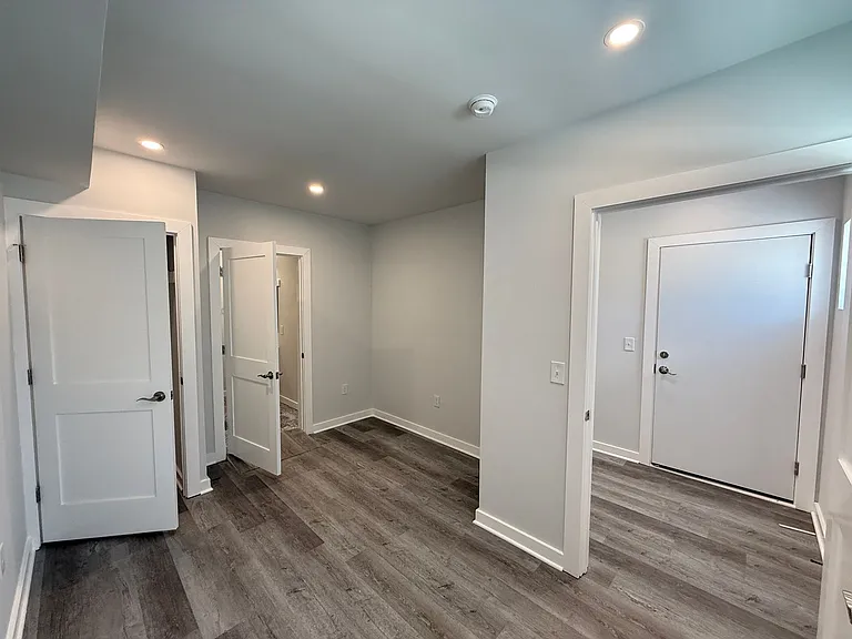 1516 18th St SE — Photo 14