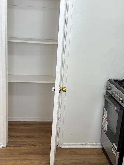1 bed, 550 sqft, $1,925 — Photo 4