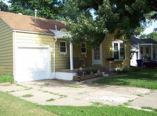 2170 S Crestway Ave, Wichita, KS 67218