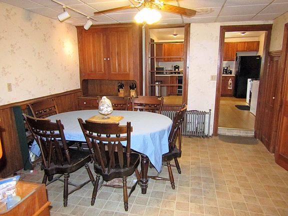 Spacious Dining Room