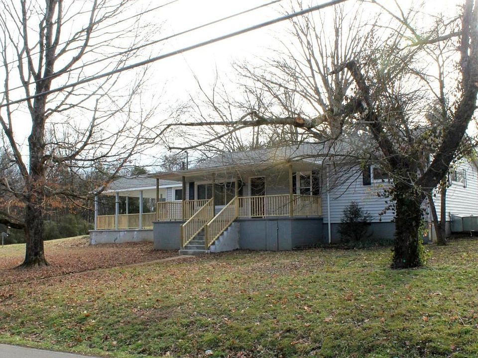 1st image of 1709 Woodson Dr