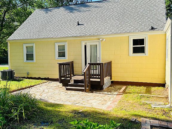 3rd image of 4311 Welford Ave