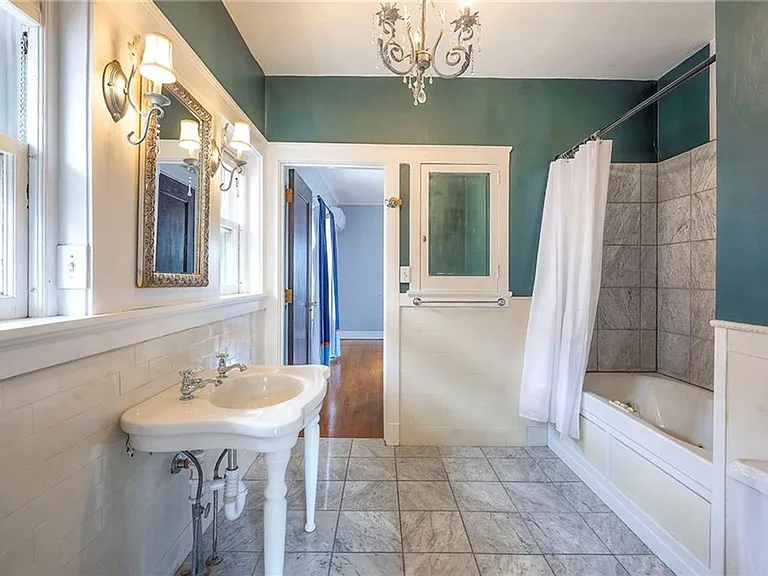 712 E Armour Blvd — Photo 20
