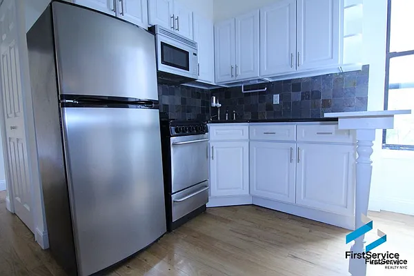 Rented by FirstService Realty (legacy) | media 10