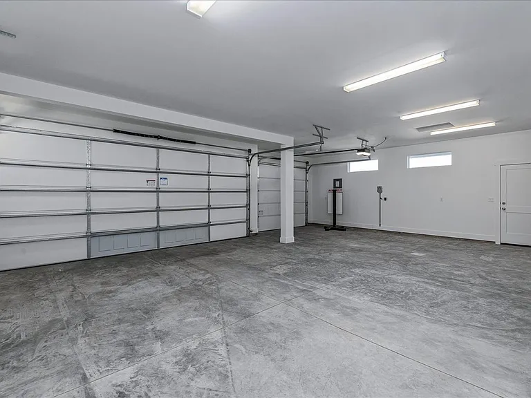 5111 W Canaston St — Photo 25
