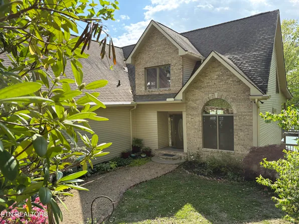 1420 Lakeview Dr, Sharps Chapel, TN 37866