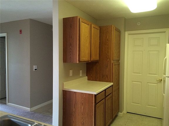 3rd image of 5011 Opal Ridge Ln APT 103