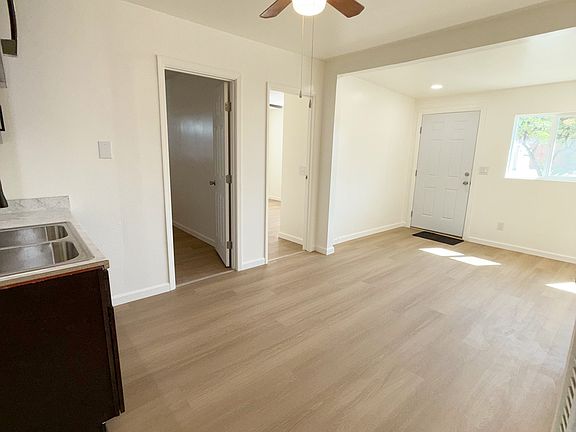 4th image of 25539 Lane St #2