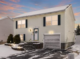 49 Lianne Dr, Rochester, NY 14626