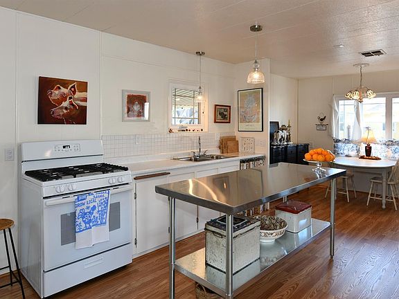 5th image of 6468 Washington Street #113