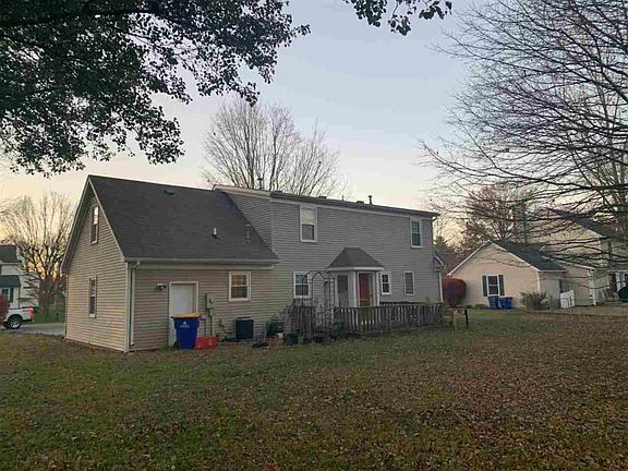 3rd image of 2910 Cheyenne Dr