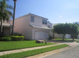 10141 SW 9th Ln, Pembroke Pines, FL 33025