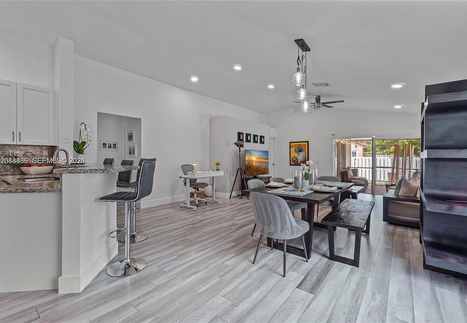 Sectors 3 & 4 Boundary Pl — Photo 3