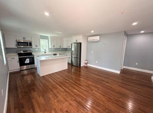 4 Neponset St APT 8, South Walpole, MA 02071