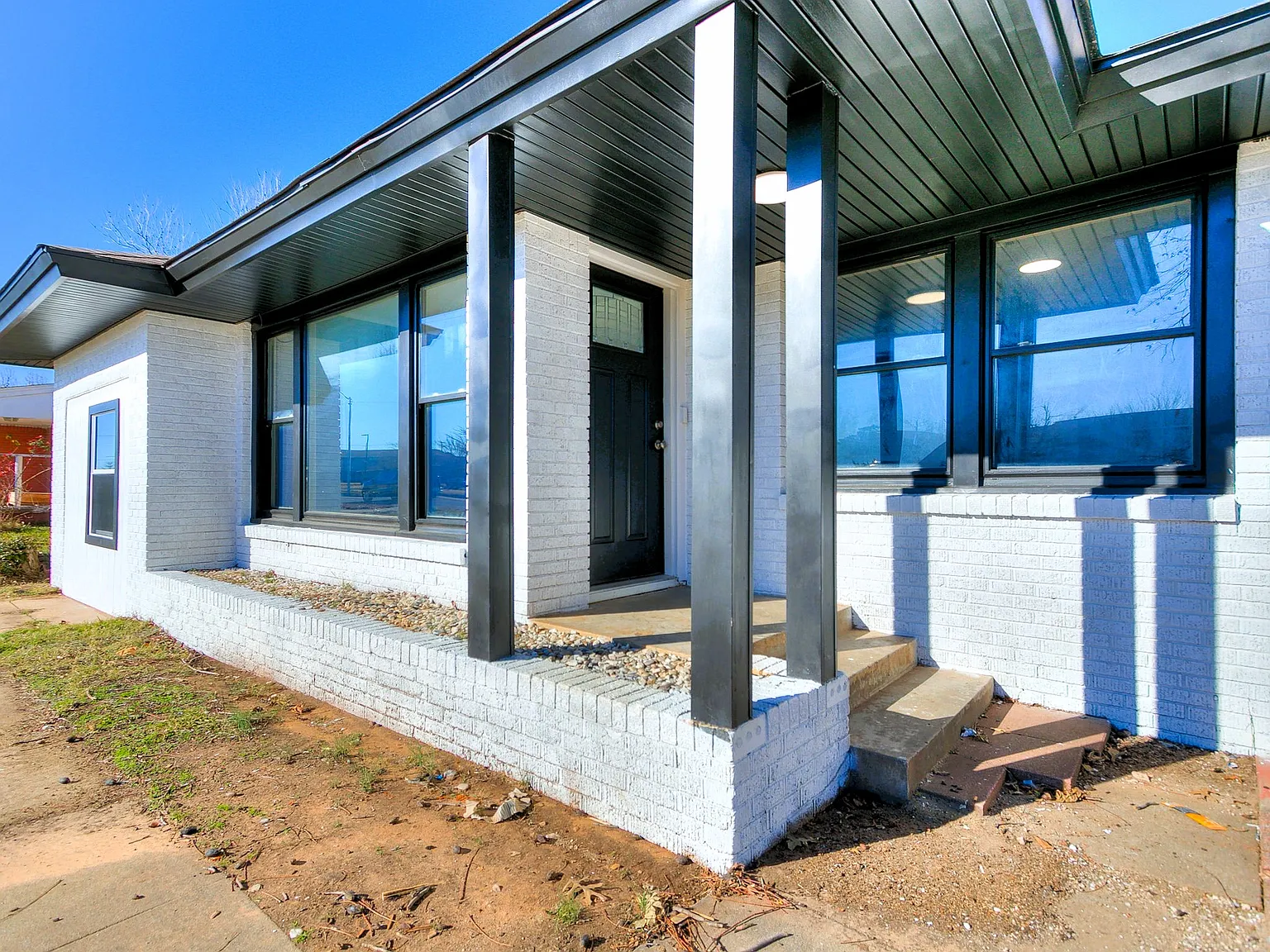 3 bed, 1.5 bath, 1565 sqft, $1,450 — Photo 3