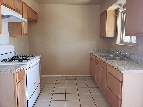 3rd image of 11022 Pebble Hills Blvd