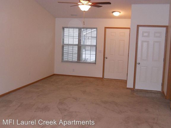2nd image of 2230 Morning Glory Cir APT B