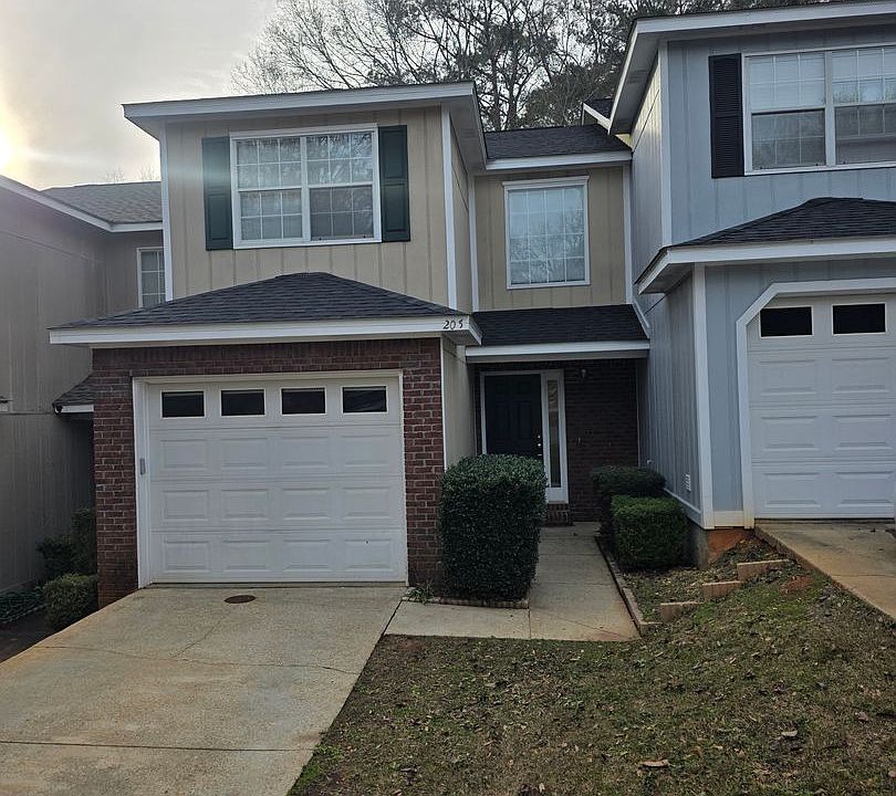 1st image of 203 Woodrun Dr