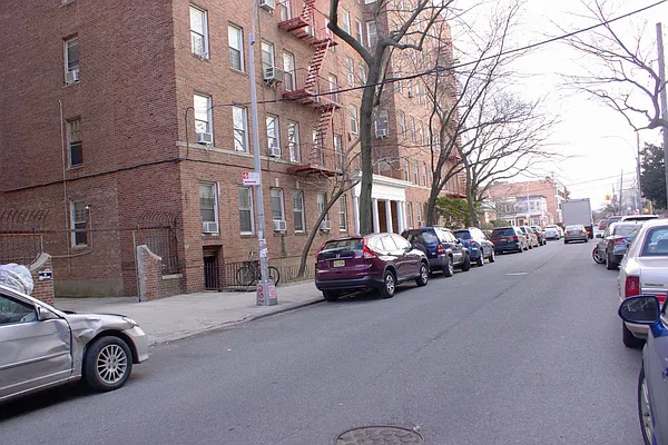 Rented by Norman Raindel, LREB | media 53