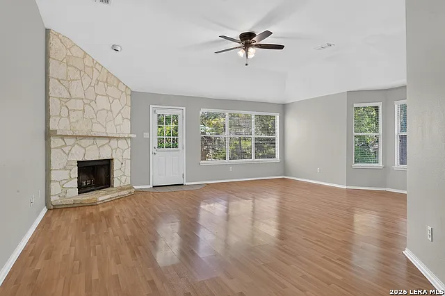 6635 Shady Bend Dr — Photo 6