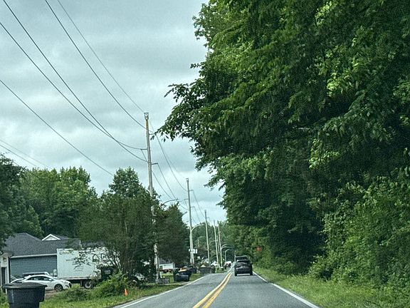 5th image of 1508 College Rd