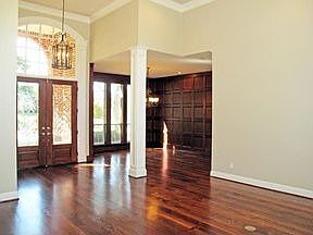 2nd image of 1003 Chimney Hill Trl